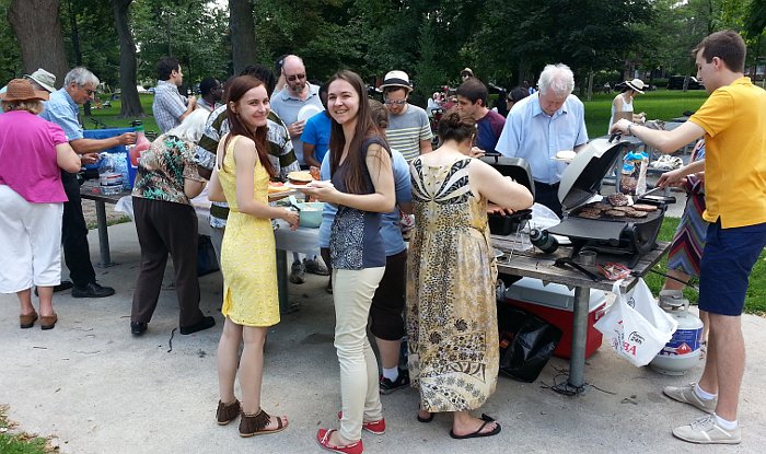 Eating together in Riverdale Park West