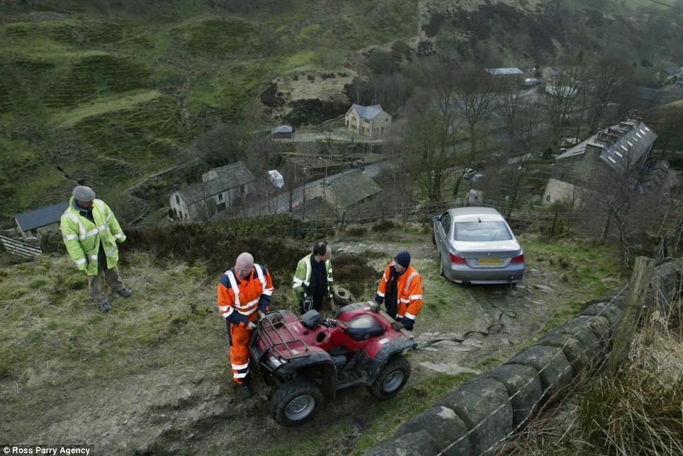 driver on cliff edge 2