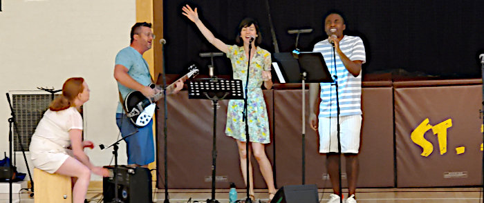 Newlife Church Toronto: Worship, May 2009